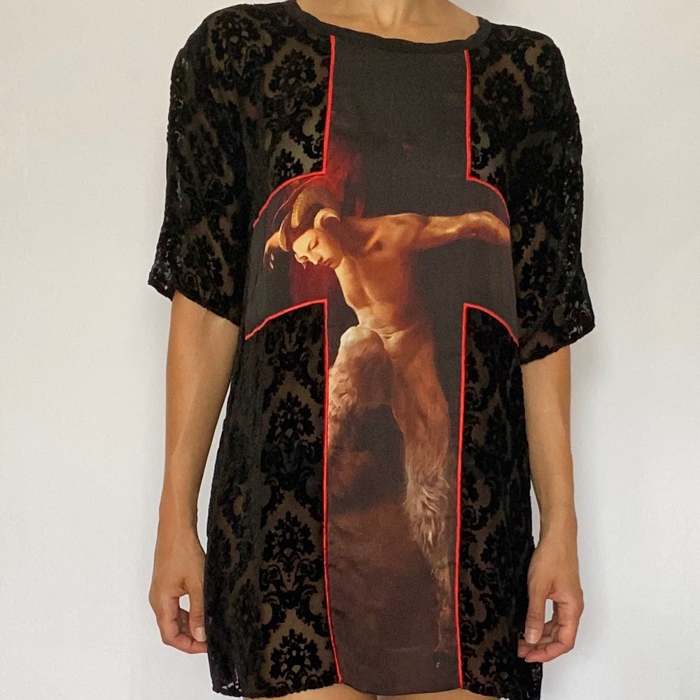 Givenchy T-shirt